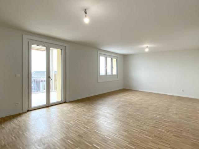 Grand 2.5 pièces avec balcon et vue sur le lac