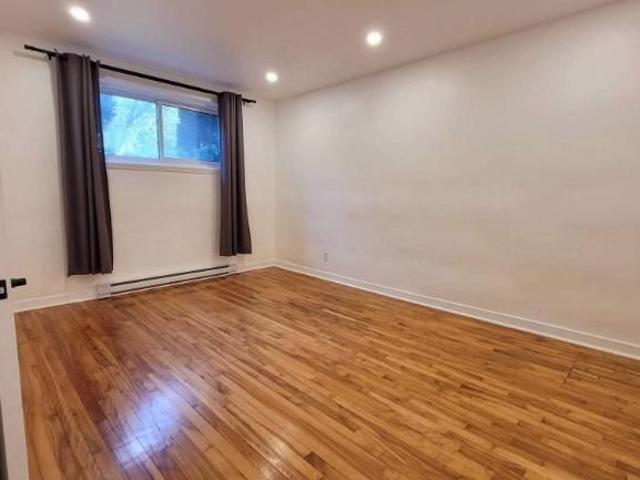 GRAND 3 1/2 3485 ELLENDALE RECEMMENT RENOVE