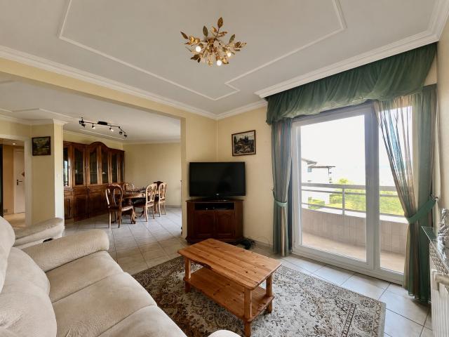 Grand T3 traversant de 79,39 m2 loi Carrez avec vue ! 79m² Annecy
