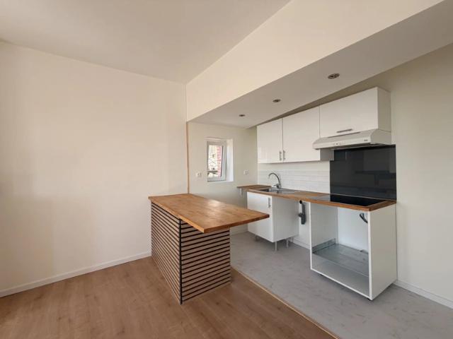 Grand T3 de 89 m² dans le centre de Verfeil