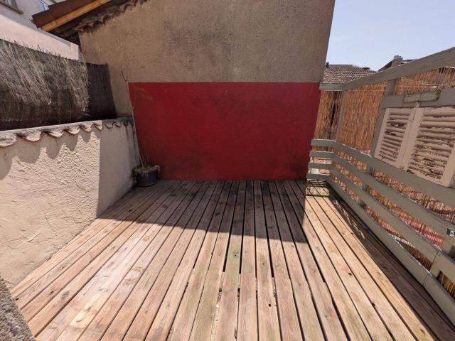 Grand T3 duplex rénové de 95 m² – centre de Feurs