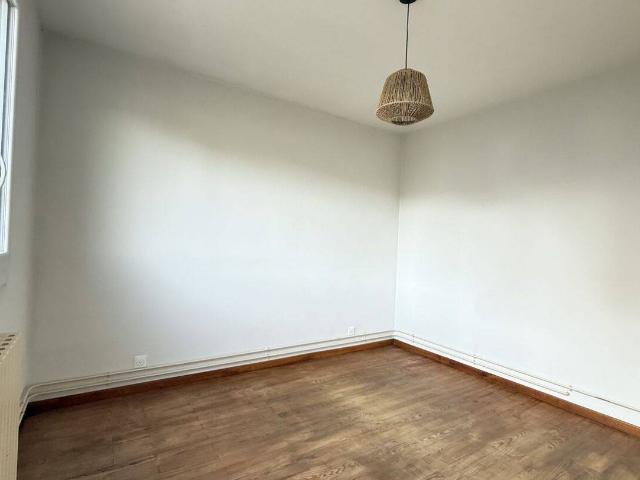 Grand T3 en rez de chaussée