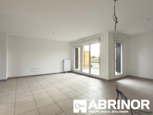 Grand T3/T4 avec terrasse 47 m² et 2 parkings – Saint Honoré
