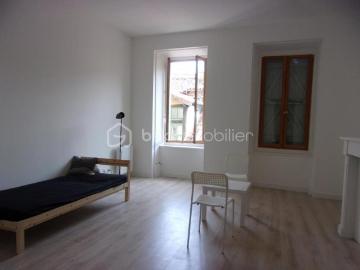 Grand T1 de 30 m2 en centre ville de Villefranche de Rouergue