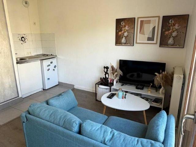 Grand T1 meublé 29 m² avec chambre séparée – Meudon la Forêt – Au pied du T6