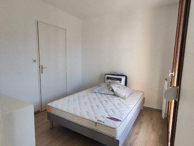 GRAND T1 MEUBLE CENTRE VILLE