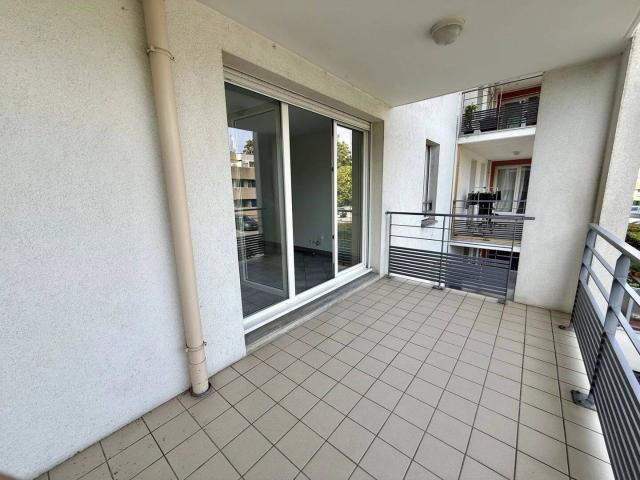 Grand T2 avec terrasse à Eybens