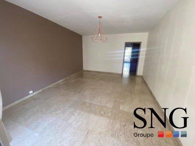 GRAND T2 AVEC TERRASSE ET PKG