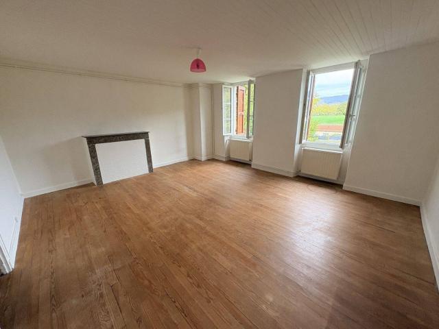 Grand T2 dans maison