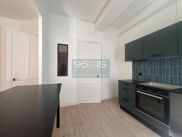 Grand T2 de 53 m/2 situé au 32 rue Voltaire 69003 Lyon