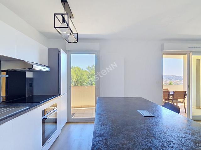 Grand T2 Martigues 47.54 m² Terrasse Vue Degagee 48m² Martigues