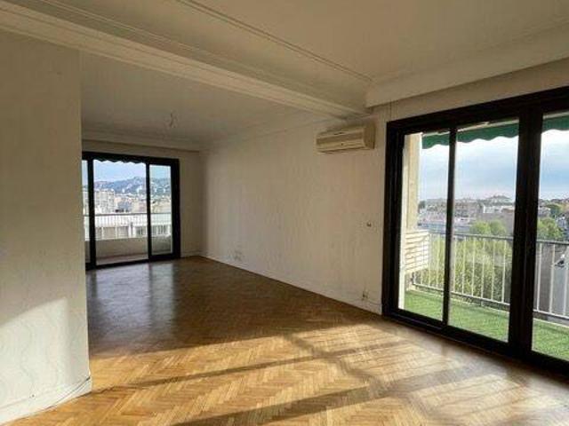 Grand T4 avec Balcon