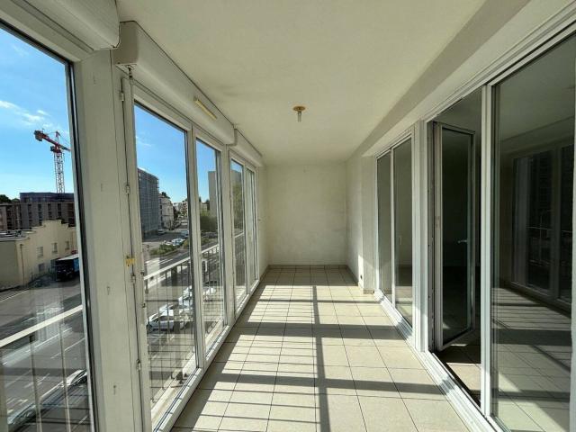 Grand T4 de 121m² situé proche JEAN JAURES Lyon 7