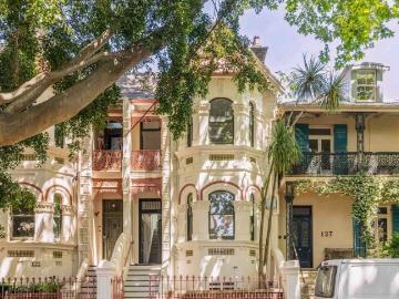Grand terrace in Paddington's finest setting