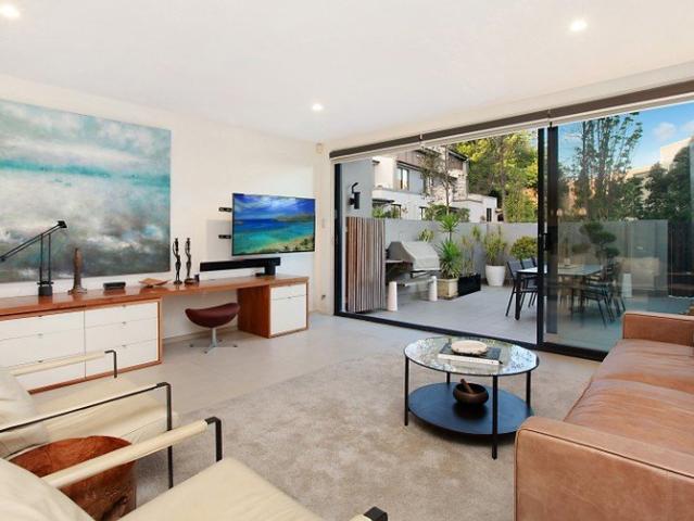 Grand, terrace style townhouse with house like proportions in 'Langtry'
