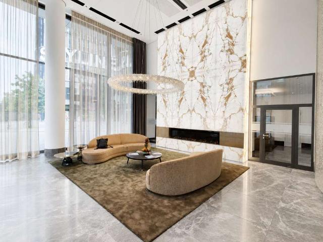 Grand Tower – Stilvolle 2 Zimmer Luxuswohnung in der Dachgartenetage