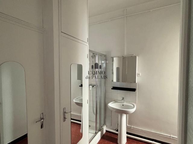 GRAND TYPE 1 CAMAS / ABBE DE L'EPEE / SEBASTOPOL 13005 MARSE