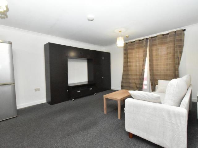 Grand Union Heights, Northwick Road, HA0 1 bed flat to rent £1,495 pcm £345 pw