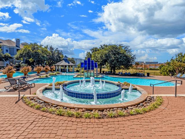 Grand Venetian at Las Colinas