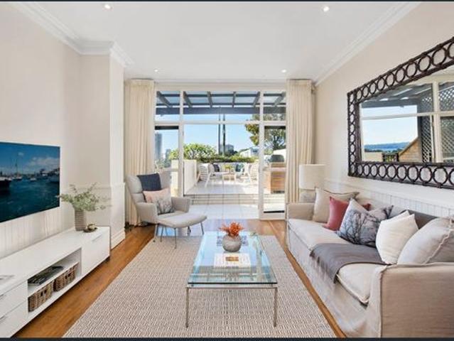 Grand Victorian Terrace With Sweeping Harbour Views
