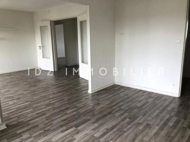 GRAND APPARTEMENT 4P AVEC VUE DEGAGEE