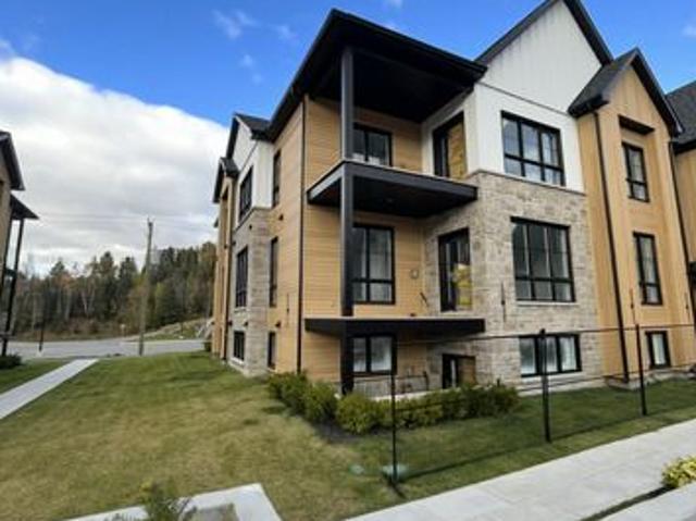 Grand Appartement 5 1/2 à Louer