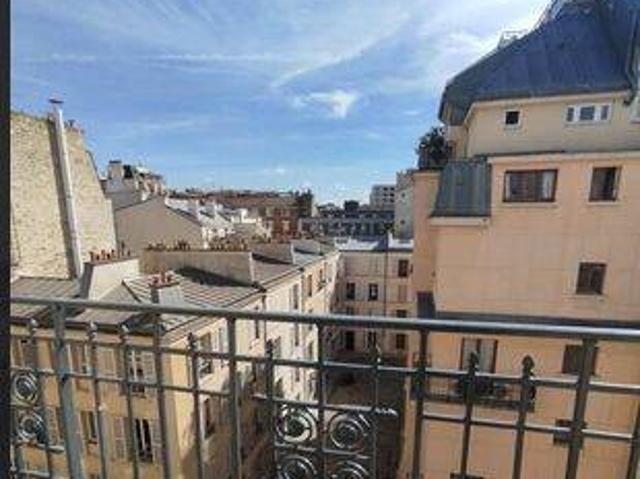 Grand appartement 6 pièces, charme et beaux volumes