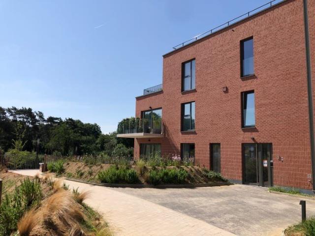 Grand appartement 2 chambres neuf + terrasse sud + parking