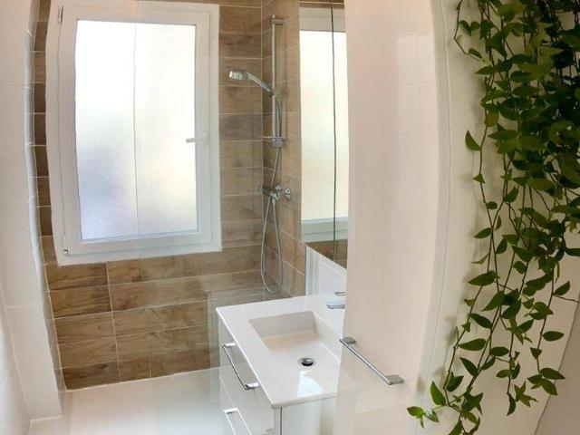 Grand appartement 2 pièces meublé et très lumineux, sans vis à vis