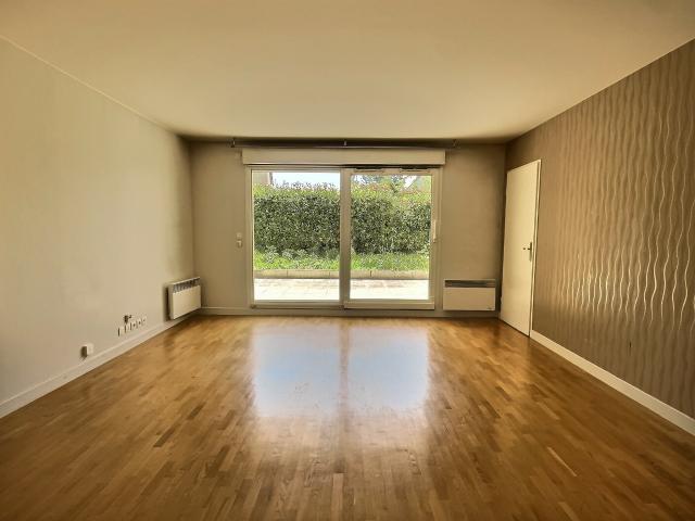 Grand Appartement 3 Pièces au calme avec jardin