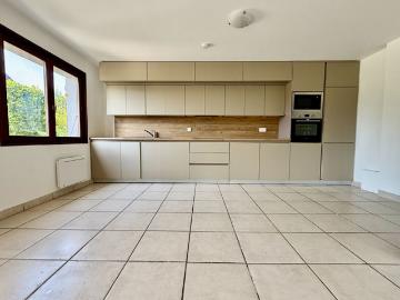 Grand Appartement T4 BLOYE ENTIEREMENT RENOVE