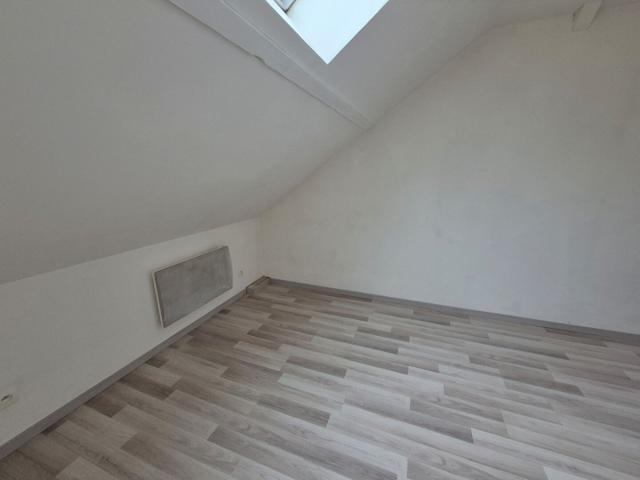 GRAND APPARTEMENT TYPE STUDIO