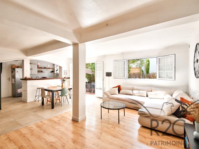 Grand appartement à acheter avec 3 chambres à La Colle Sur Loup