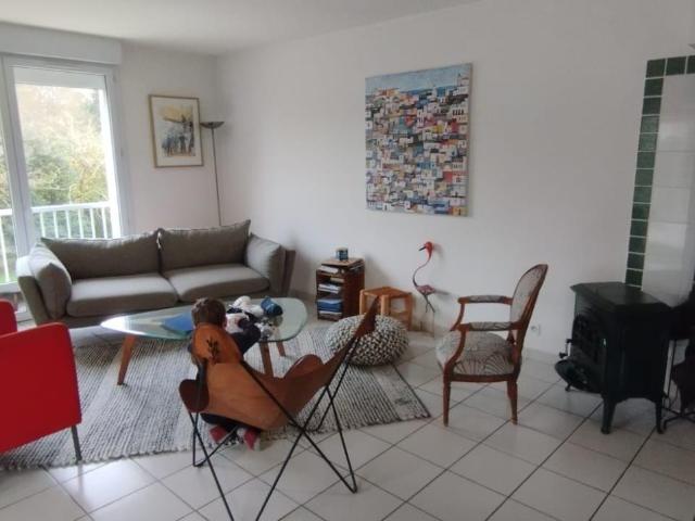 Grand appartement au calme, proche bourg