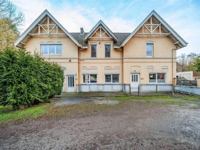 Grand appartement avec garage