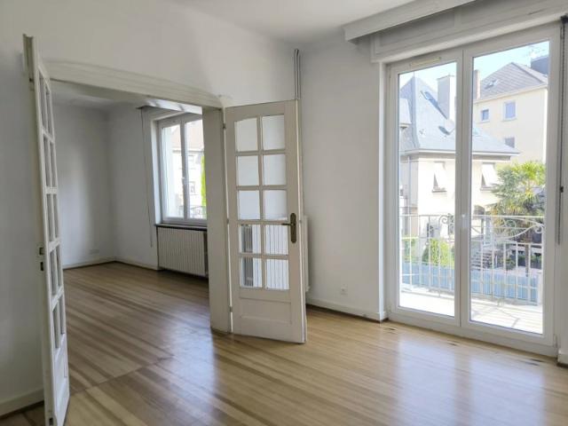 GRAND APPARTEMENT + DEPENDANCES QUARTIER VICTOR HUGO