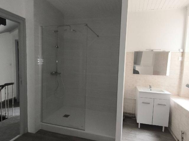 Grand appartement en location à La Réole