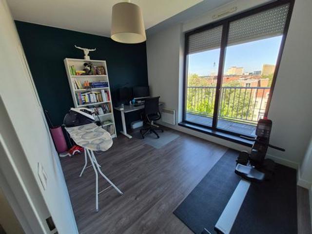 Grand appartement meublé proche centre ville