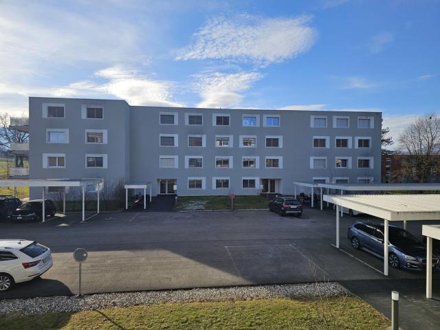 Grand appartement moderne avec balcon de 4,5 pièces
