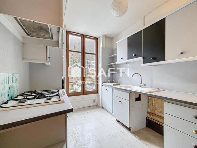 Grand appartement pour une famille ou divisible pour un investisseur