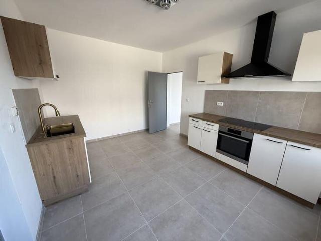 Grand appartement plain pied à Neuville fraichement rénové