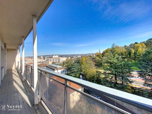 Grand Appartement/Balcons/Garage Et Caves 151m² Saint Etienne