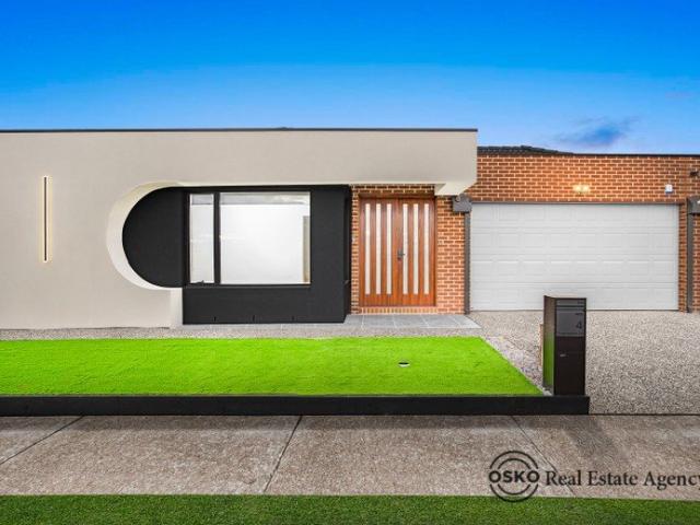 GRAND ARCHITECTURAL MASTERPIECE | DOUBLE STUDY | DUAL ENSUITES | BUTLER'S PANTRY | THE ULTIMATE FAMILY LUXURY