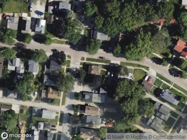Grand Ave