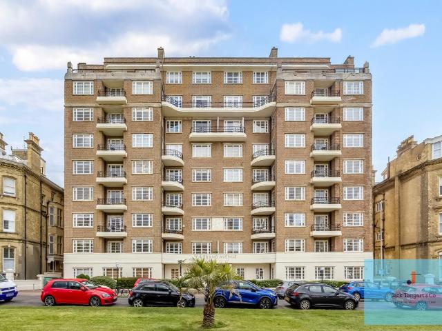Grand Avenue, Hove BN3, 3 bed flat to rent, £2,550 pcm | PrimeLocation