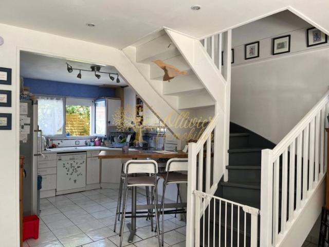 Maison familiale 130 m² utiles – 5 chambres – secteur calme et recherché