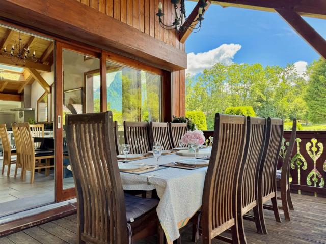 Grand Chalet avec Hébergement Flexible, 9 Lits, Morillon 329m² Morillon