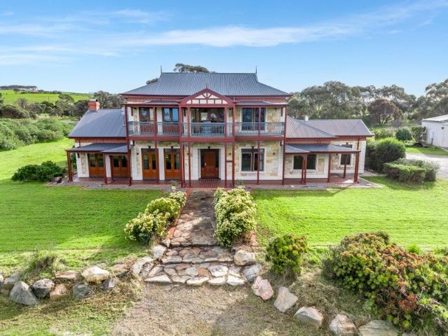 Grand Country Estate with Coastal Views Five Acres of Lifestyle, Luxury and Timeless Elegance