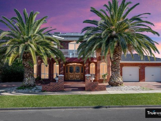 Grand Double Storey Family Residence with Multiple Living Areas on 572m²