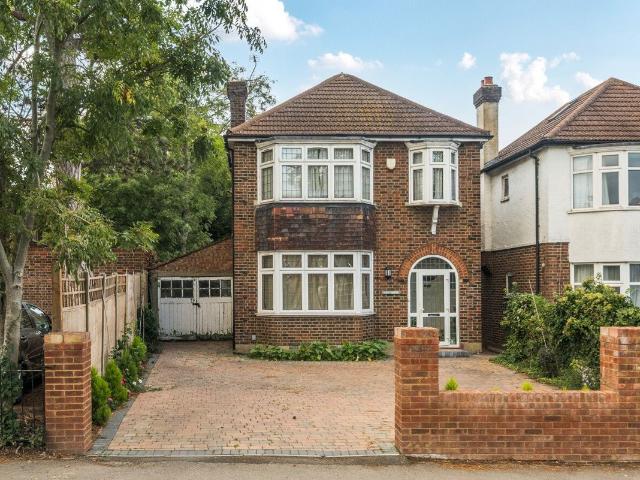 Grand Drive, London SW20, 4 bed detached house to rent, £3,250 pcm | PrimeLocation